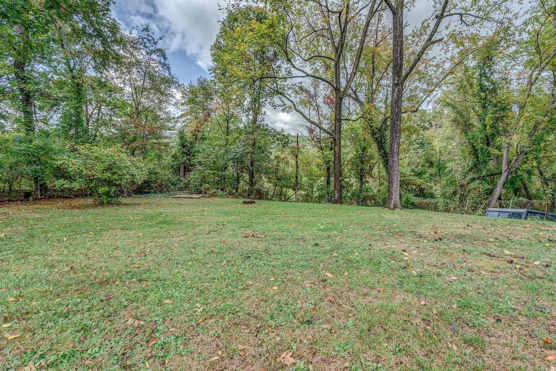 6610 Sherry Road Roanoke, VA 24019 - Photo 25 of 32 025-330457-6610 Sherry Road 024_8322381