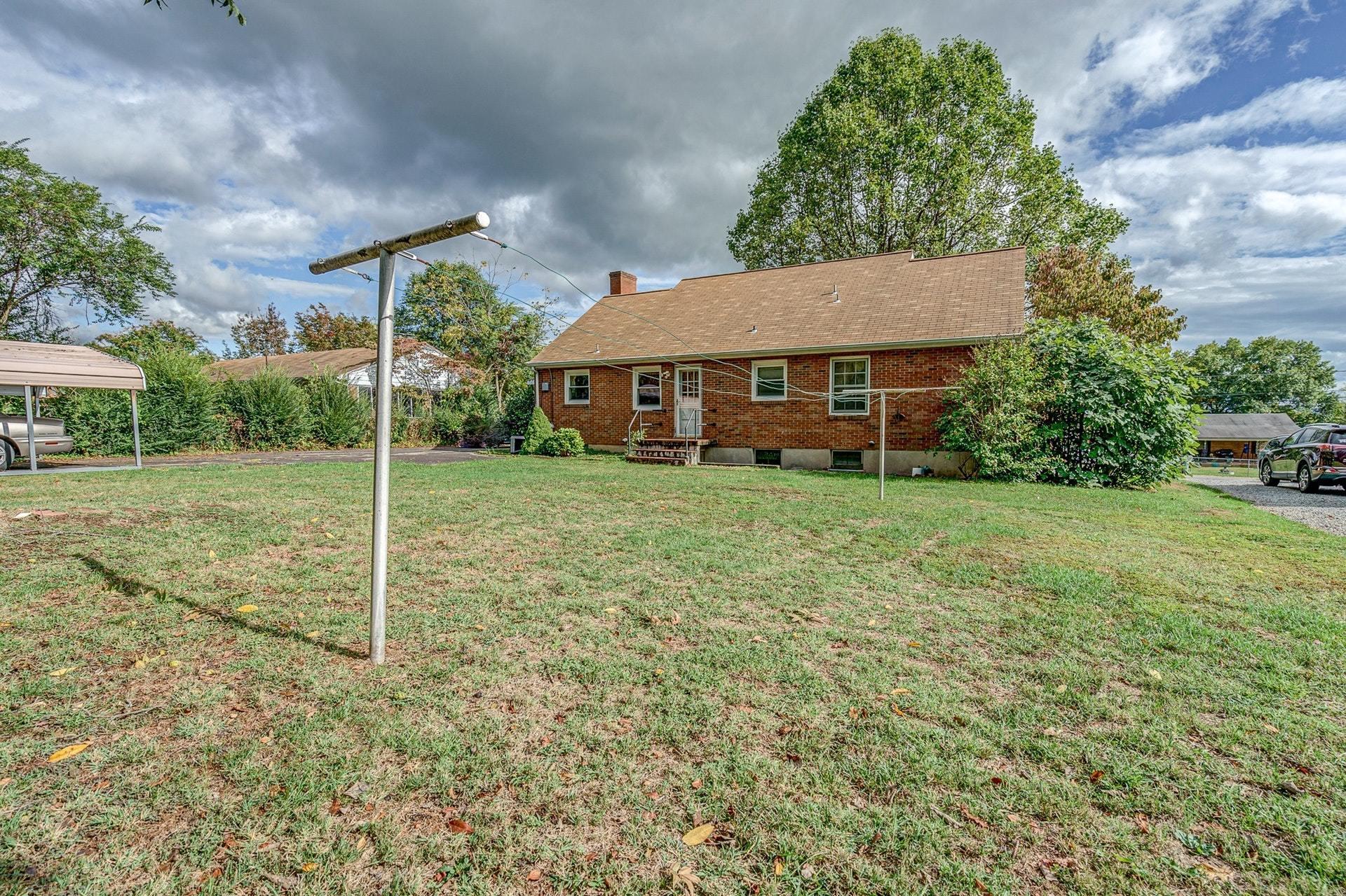 6610 Sherry Road Roanoke, VA 24019 - Photo 28 of 32 028-330457-6610 Sherry Road 027_8322384