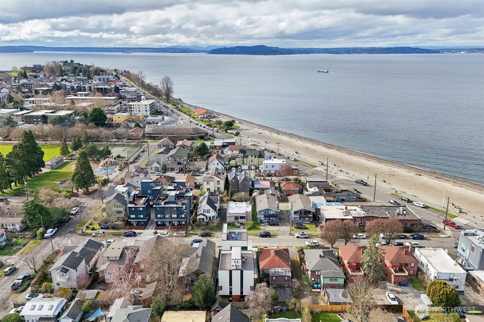 2626 A 58th Avenue Southwest Seattle, WA 98116 - Photo 30 of 40