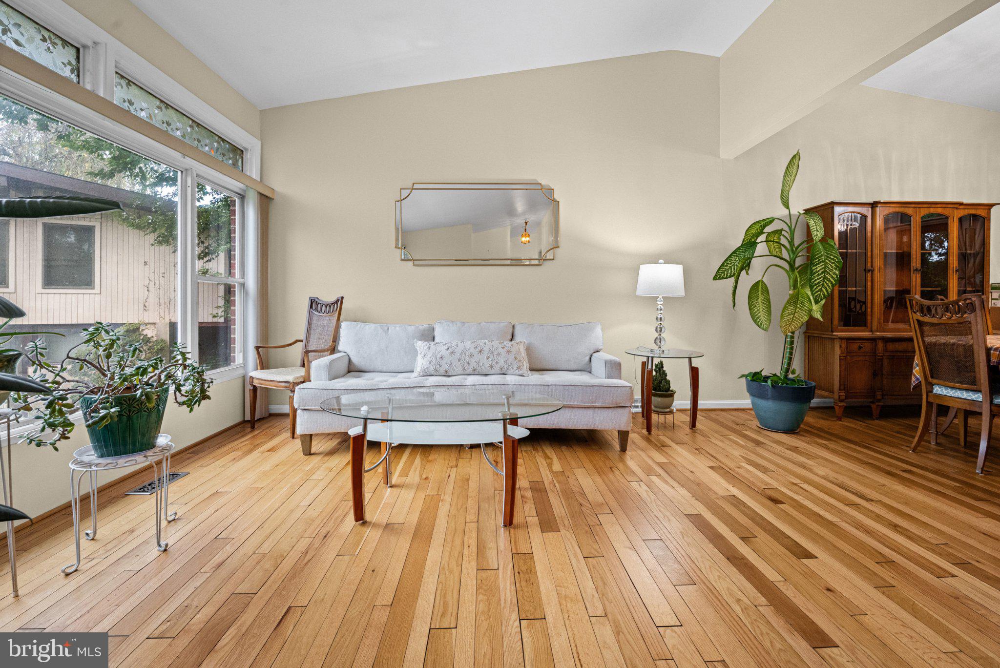 6816 Timberlane Road Baltimore, MD 21209 - Photo 3 of 31 Gallery Image 3