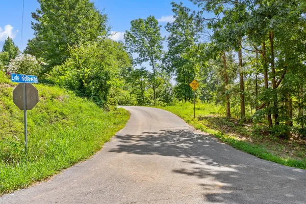 $136,000 | 5 Lyle Hollow Road, Palmyra, TN 37142