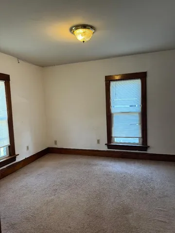 $1,100 | 743 South Wildwood Avenue, Kankakee, IL 60901