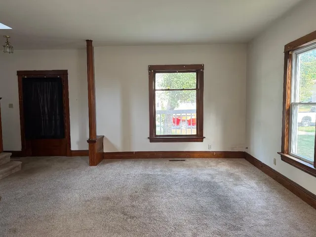 $1,100 | 743 South Wildwood Avenue, Kankakee, IL 60901