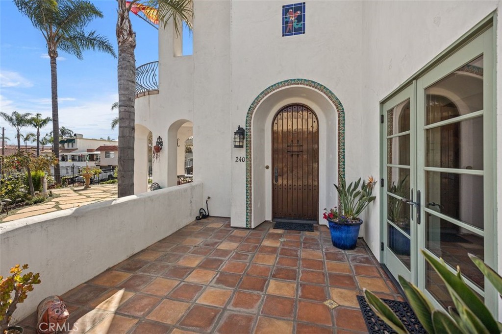 240 Avenida Rosa, Unit B San Clemente, CA 92672 - Photo 2 of 31