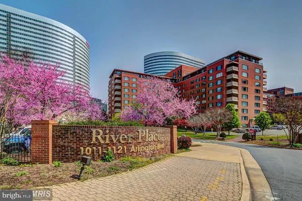 $1,800 | 1021 Arlington Boulevard, Unit 538, Arlington, VA 22209