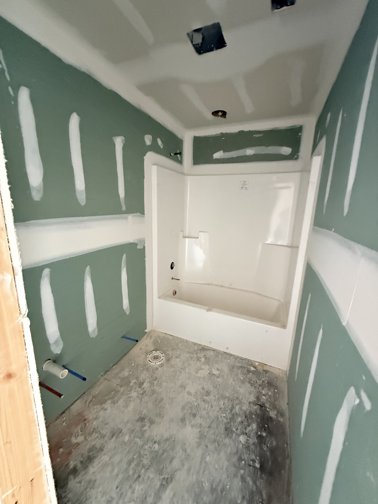 384 Ridge Street Manchester, TN 37355 - Photo 17 of 21 a view of an empty room