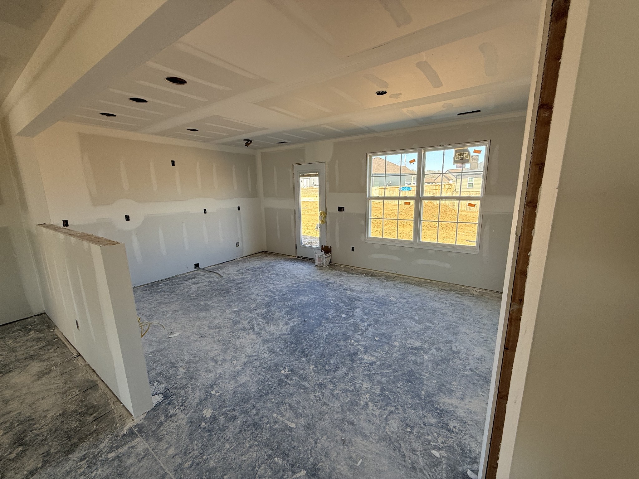 384 Ridge Street Manchester, TN 37355 - Photo 8 of 21 a view of an empty room with a window