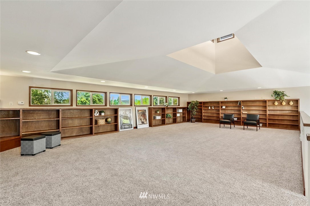 31748 West Rutherford Street Carnation, WA 98014 - Photo 17 of 24 Gallery Image 17