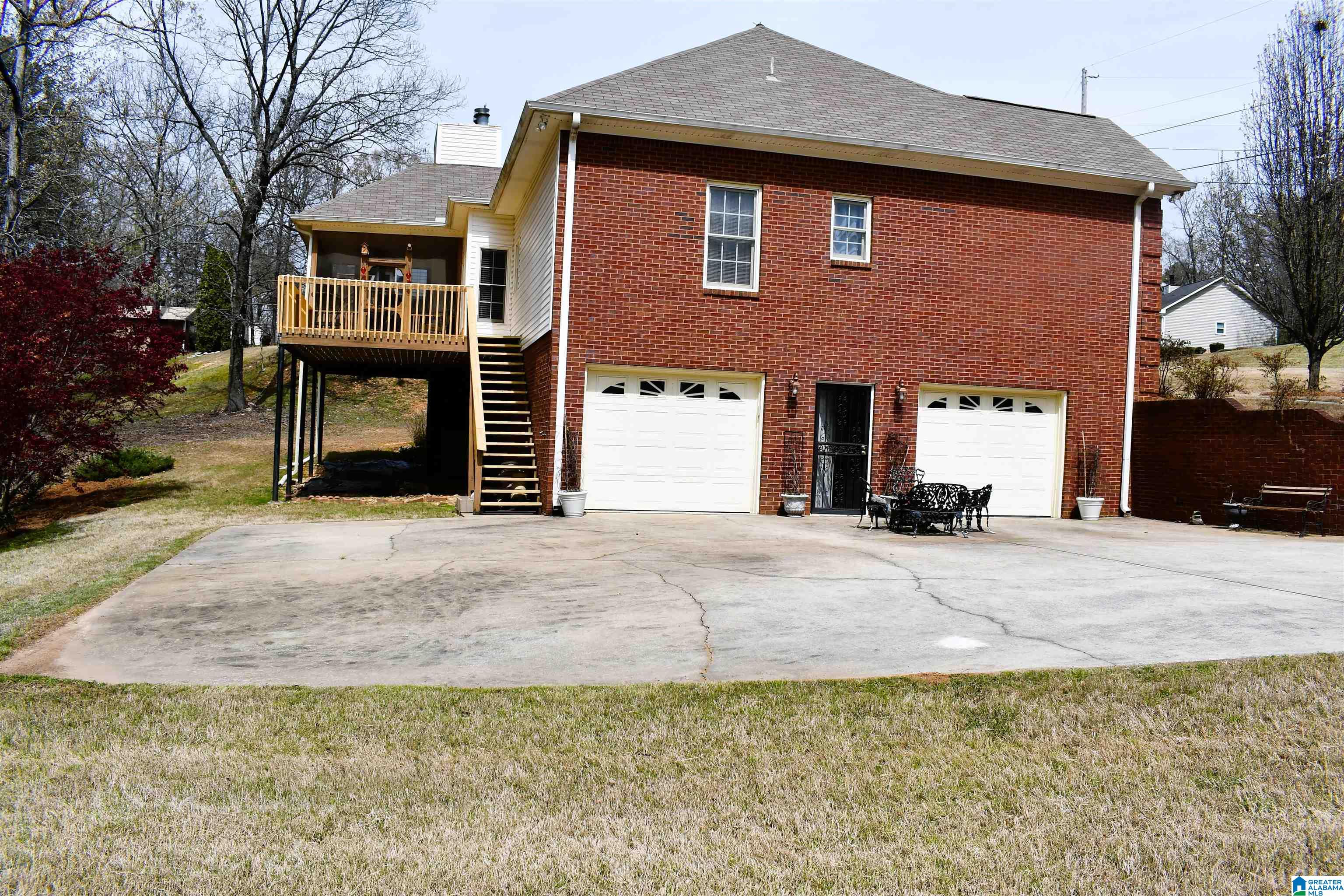 1700 Ridgefield Circle Birmingham, AL 35215 - Photo 3 of 36