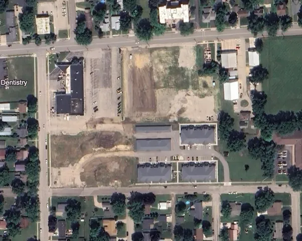 $2 | 700 East Blackhawk Avenue, Prairie du Chien, WI 53821