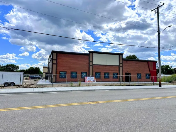 $2 | 700 East Blackhawk Avenue, Prairie du Chien, WI 53821