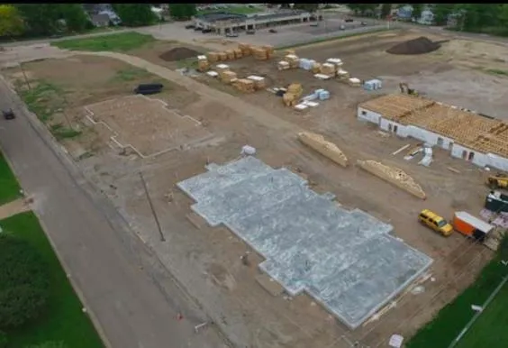 $2 | 700 East Blackhawk Avenue, Prairie du Chien, WI 53821