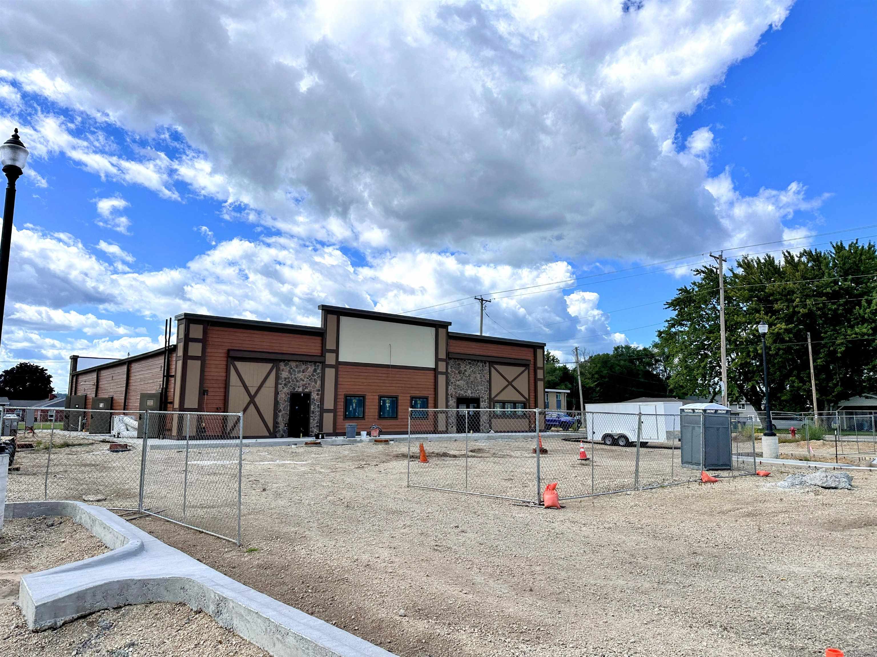 700 East Blackhawk Avenue Prairie du Chien, WI 53821 - Photo 2 of 21