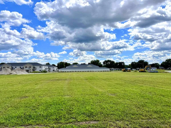 $2 | 700 East Blackhawk Avenue, Prairie du Chien, WI 53821