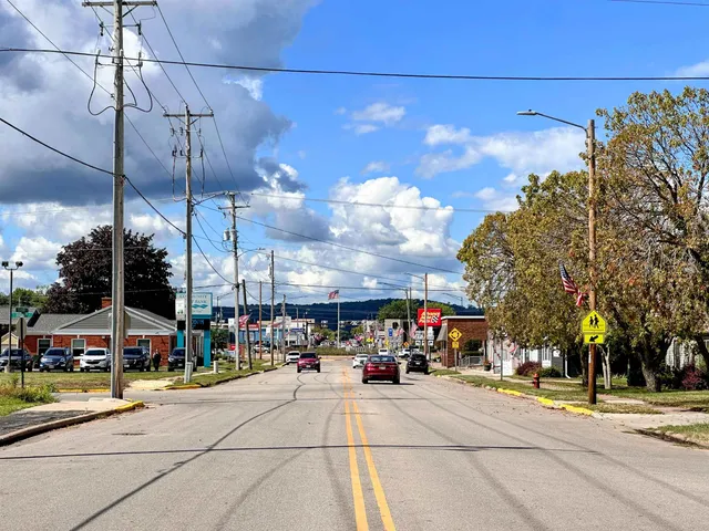 $2 | 700 East Blackhawk Avenue, Prairie du Chien, WI 53821