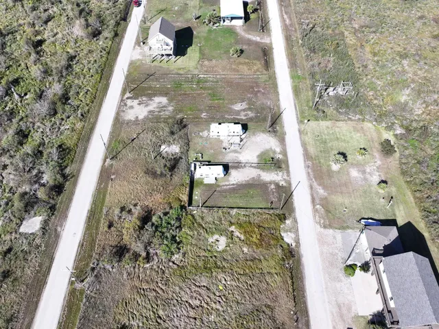 a view of a bathtub in the background