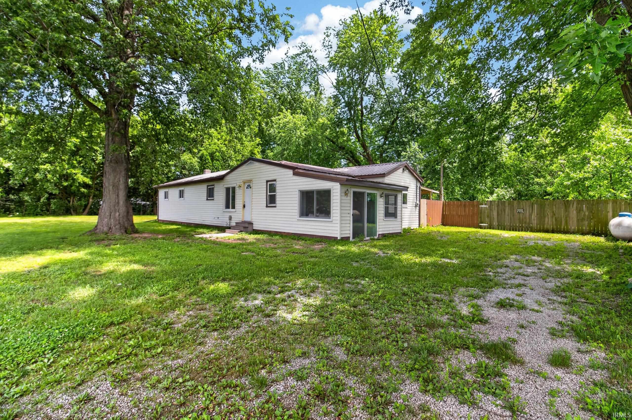 4632 Queen Road Plymouth, IN 46563 - Photo 7 of 35