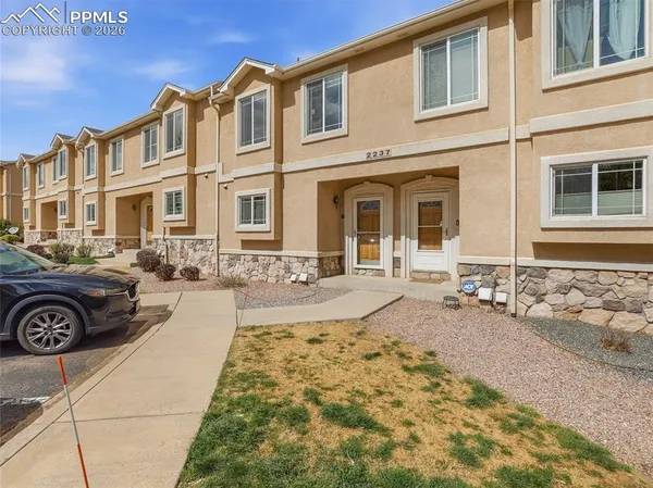 $360,000 | 2237 Stepping Stones Way, Unit B, Colorado Springs, CO 80904