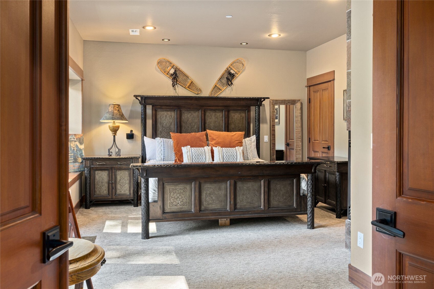 110 Larkspur Loop Cle Elum, WA 98922 - Photo 27 of 40 a view of a living room and entry way