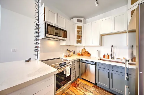 $395,000 | 385 Westminster Street, Unit 3E, Providence, RI 02903