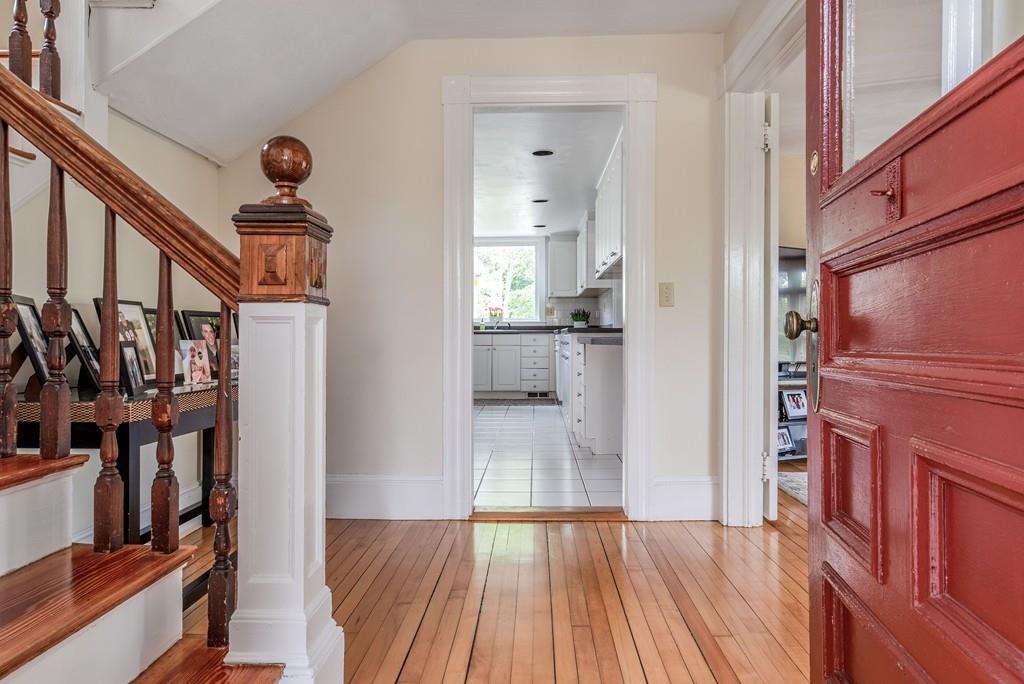 37 Old Sudbury Road Wayland, MA 01778 - Photo 6 of 26
