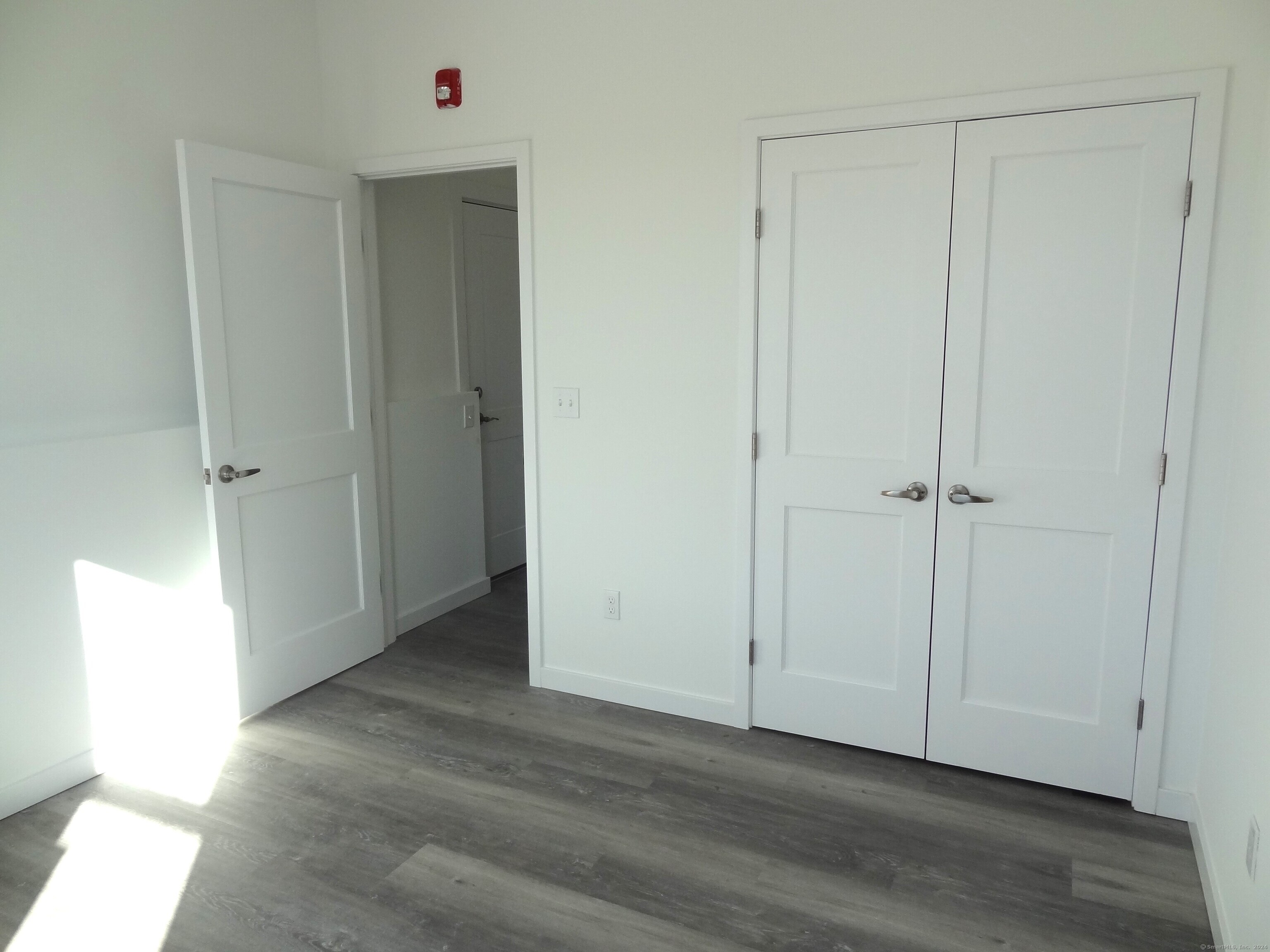 2806 Fairfield Avenue, Unit 207 Bridgeport, CT 06605 - Photo 9 of 24 a view of an empty room