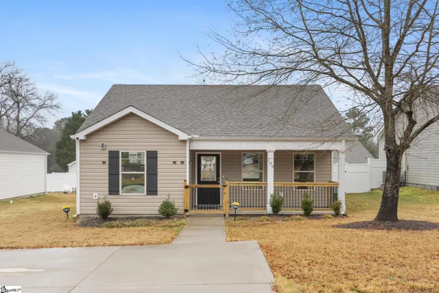 $189,900 | 109 Colleton Lane, Clinton, SC 29325