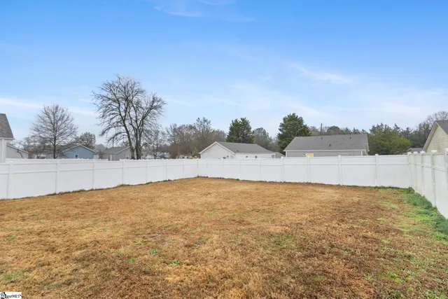 $189,900 | 109 Colleton Lane, Clinton, SC 29325