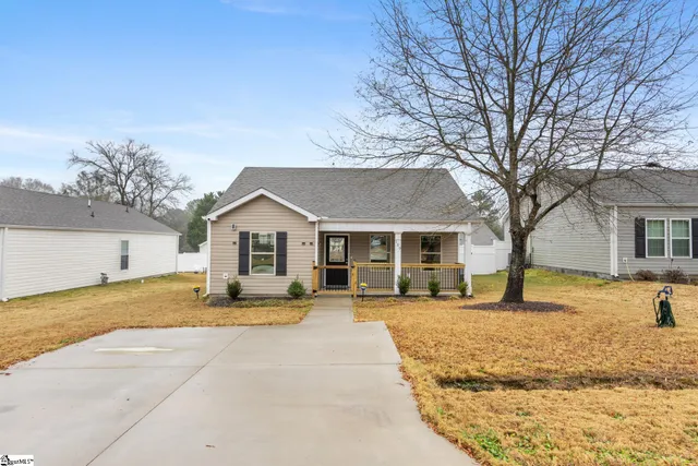 $184,900 | 109 Colleton Lane, Clinton, SC 29325