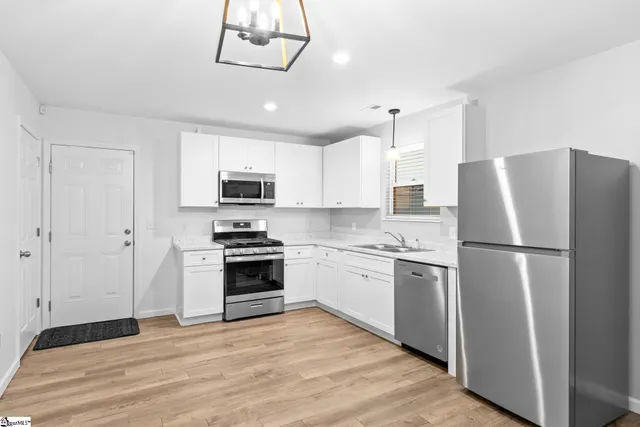 $189,900 | 109 Colleton Lane, Clinton, SC 29325