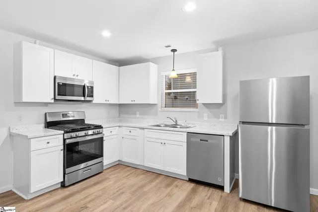 $189,900 | 109 Colleton Lane, Clinton, SC 29325