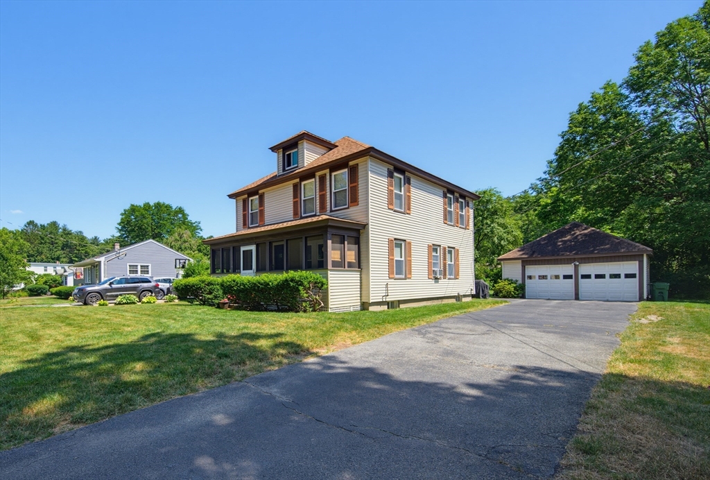 413 Goldthwaite Road Northbridge, MA 01588 - Photo 2 of 34