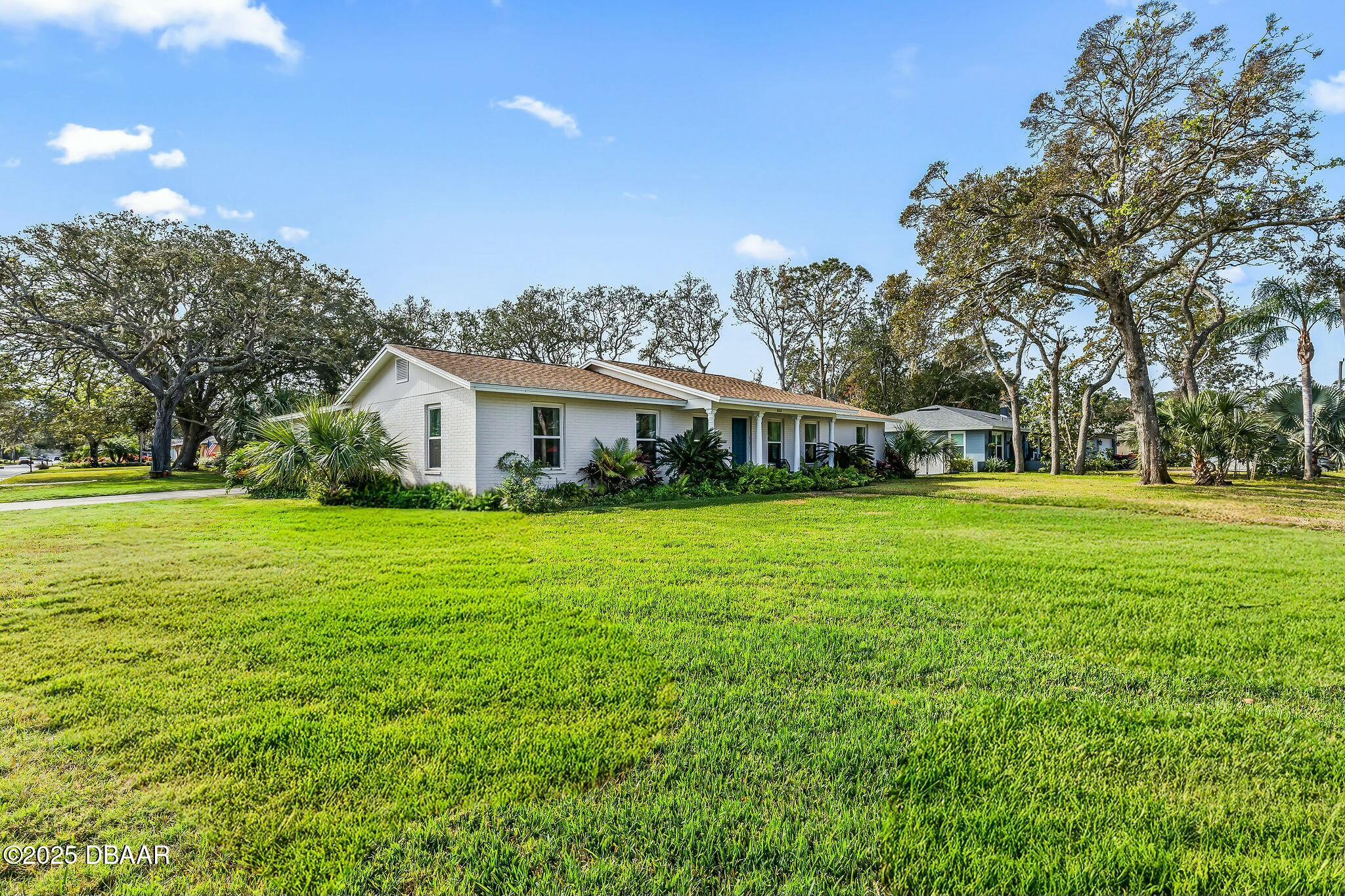 860 Lindenwood Circle Ormond Beach, FL 32174 - Photo 37 of 44 side view