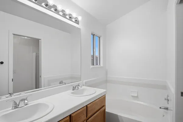 $549,999 | 4002 Heartland Way, Turlock, CA 95382