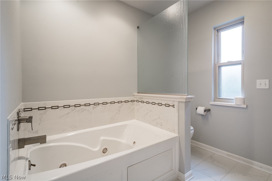 1121 Wilbert Road Lakewood, OH 44107 - Photo 12 of 24