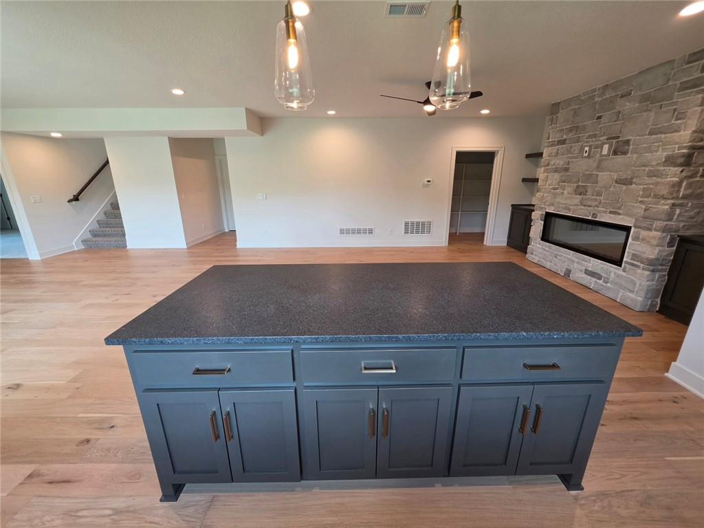 11240 South Gleason Road Olathe, KS 66061 - Photo 28 of 38