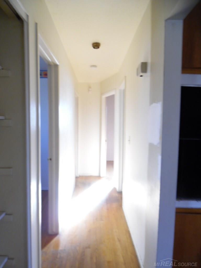 21049 Waltham Road Warren, MI 48089 - Photo 7 of 29