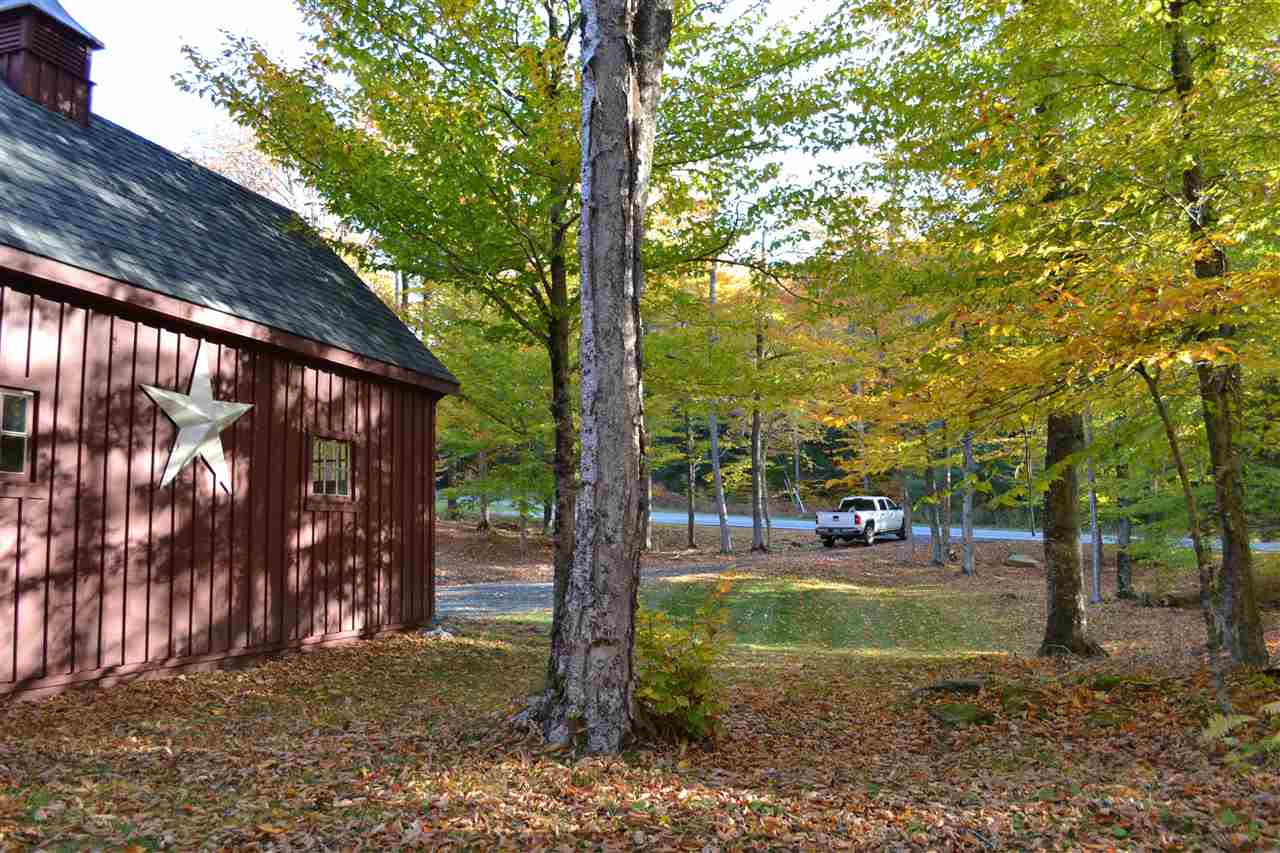 1596 Willard Road Hartford, VT 05059 - Photo 5 of 29 Gallery Image 5