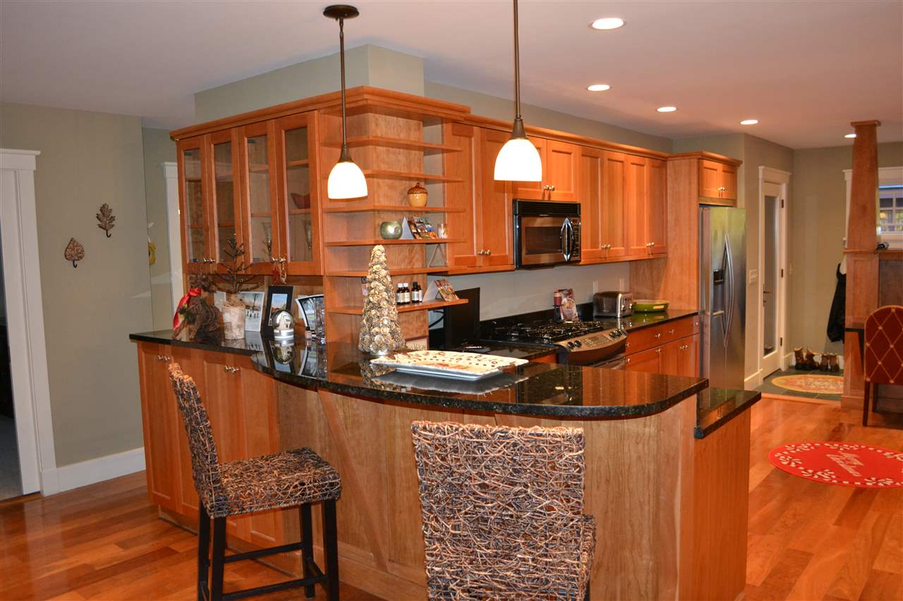 1596 Willard Road Hartford, VT 05059 - Photo 8 of 29 Gallery Image 8