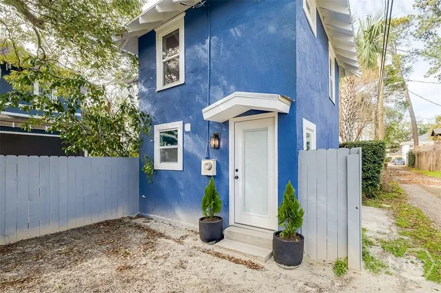 $2,000 | 318 East 45th Street, Unit STUDIO, Savannah, GA 31405