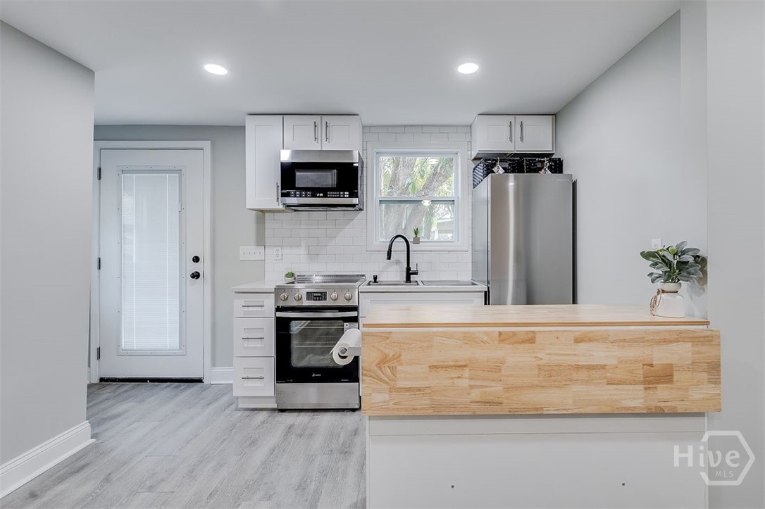 318 East 45th Street, Unit STUDIO Savannah, GA 31405 - Photo 13 of 20