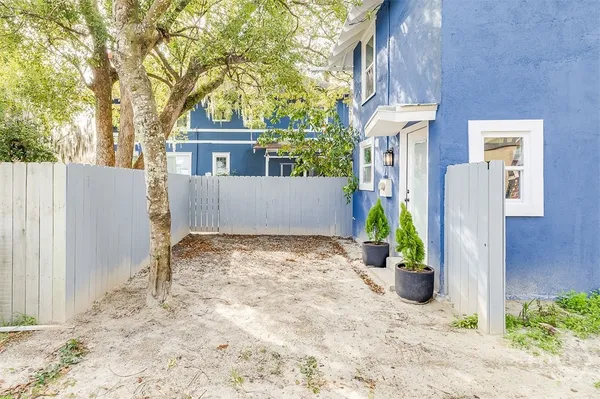 $1,750 | 318 East 45th Street, Unit STUDIO/LOFT, Savannah, GA 31405