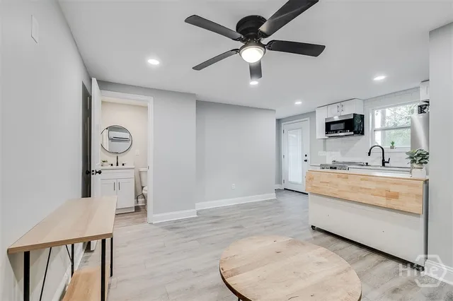 $2,000 | 318 East 45th Street, Unit STUDIO, Savannah, GA 31405