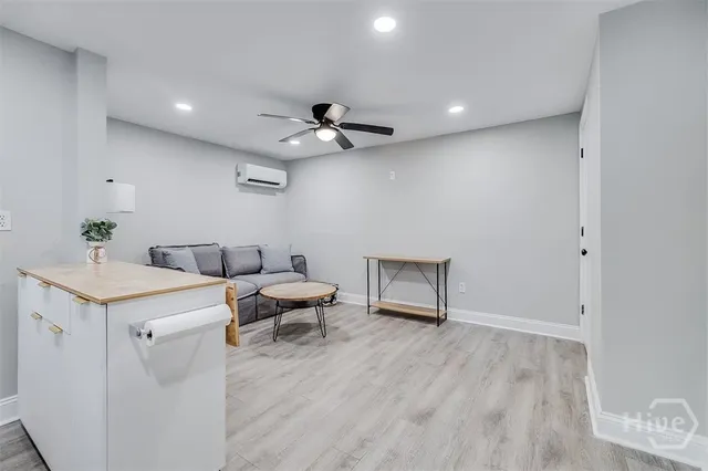 $2,000 | 318 East 45th Street, Unit STUDIO, Savannah, GA 31405