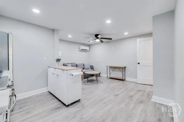 $1,750 | 318 East 45th Street, Unit STUDIO/LOFT, Savannah, GA 31405