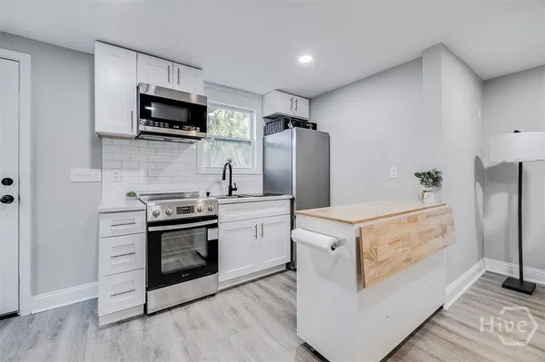 $1,750 | 318 East 45th Street, Unit STUDIO/LOFT, Savannah, GA 31405