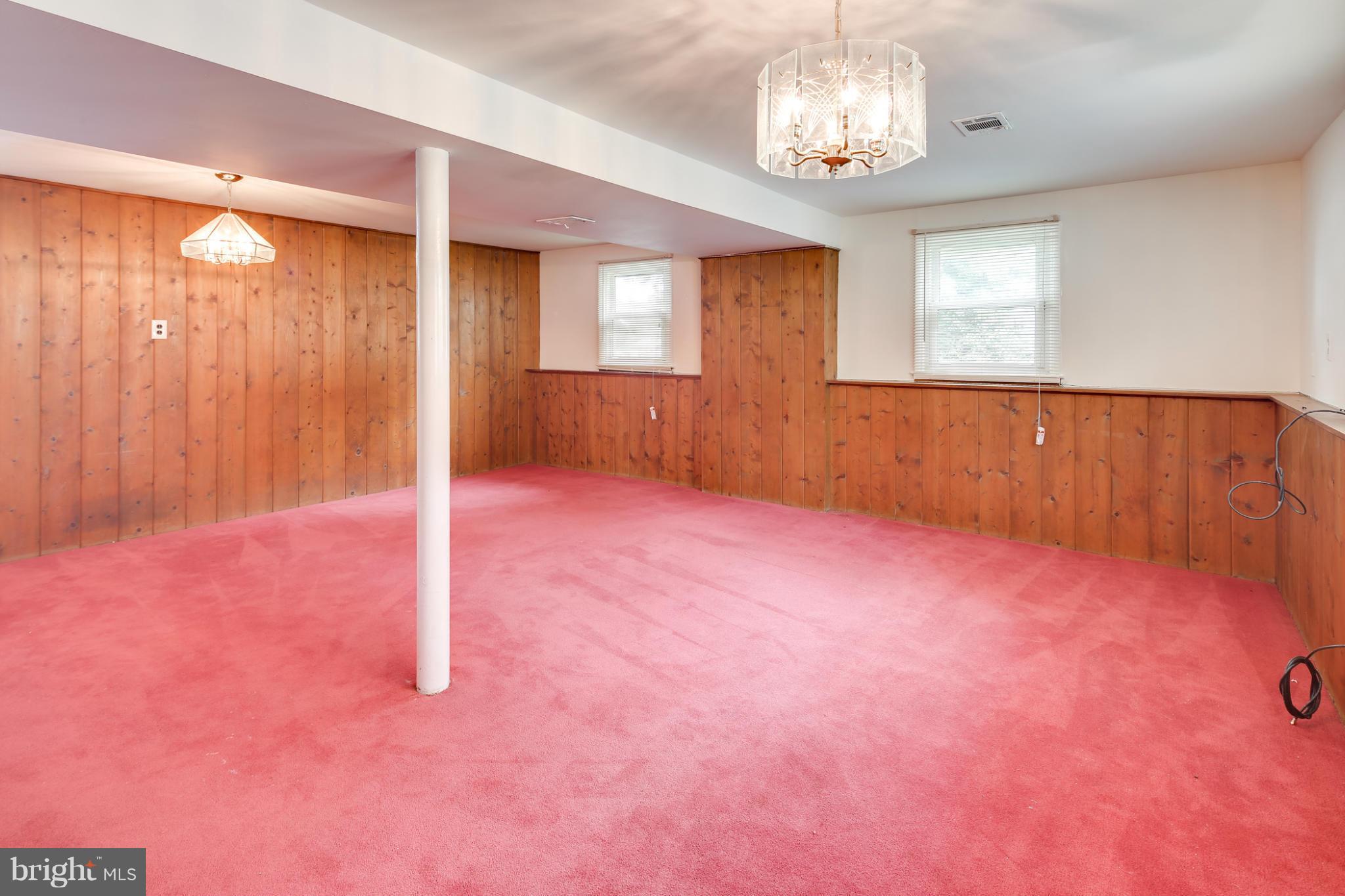 1325 Robin Road Baltimore, MD 21208 - Photo 13 of 27 Family Room