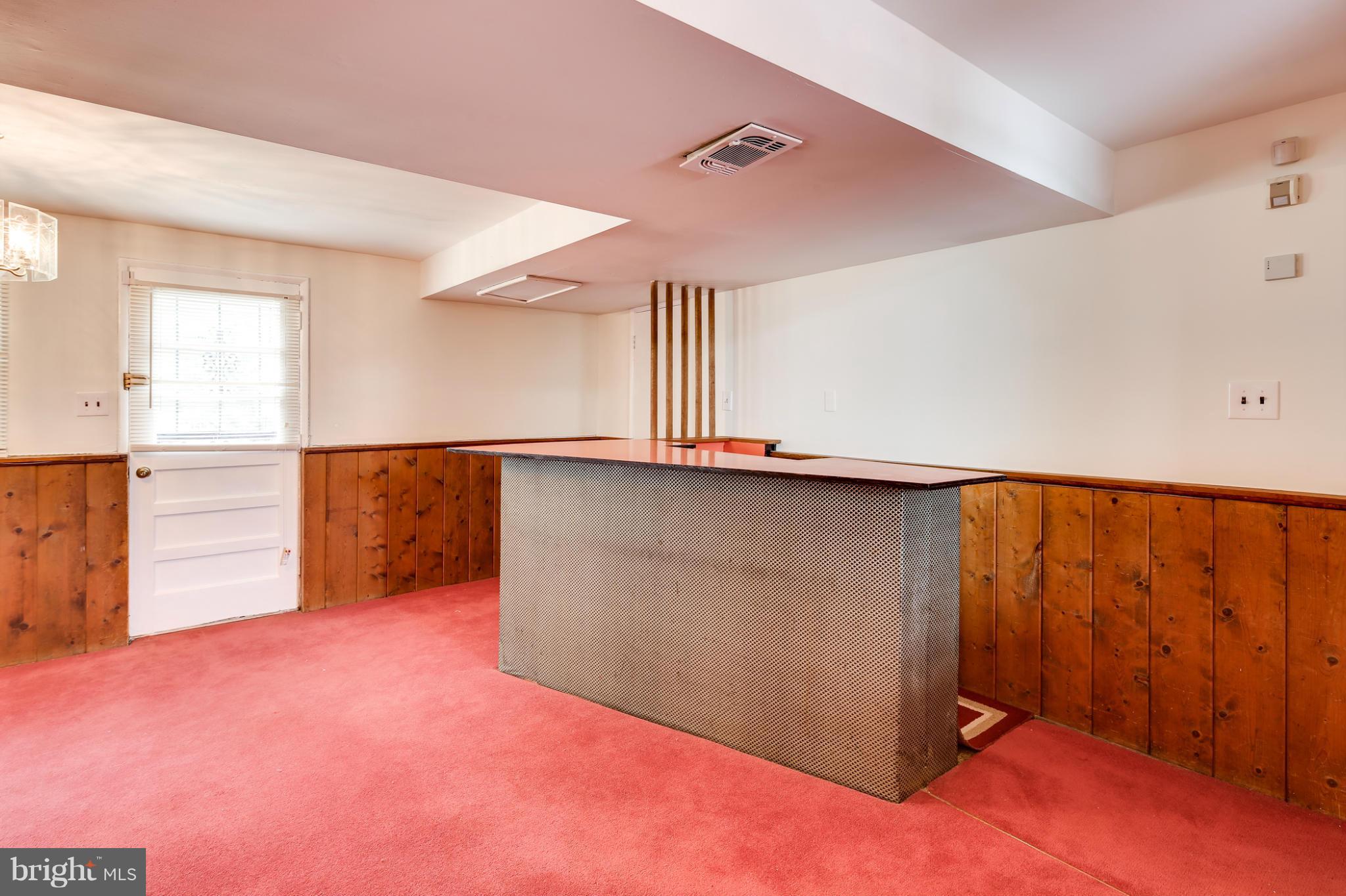 1325 Robin Road Baltimore, MD 21208 - Photo 15 of 27 Family Room