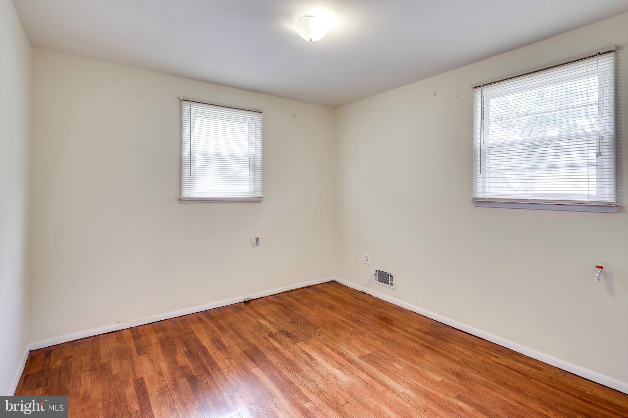 1325 Robin Road Baltimore, MD 21208 - Photo 21 of 27 Bedroom