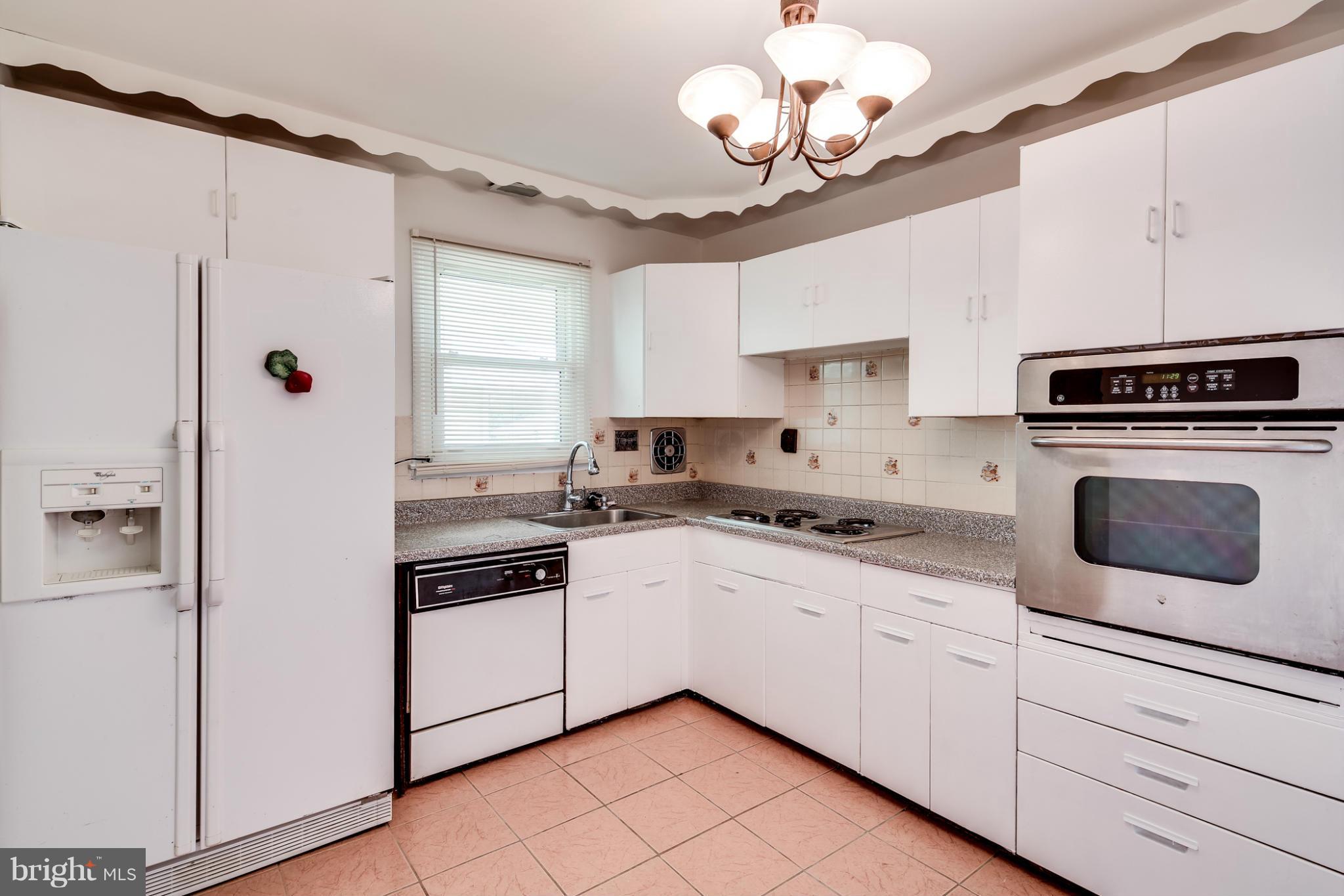 1325 Robin Road Baltimore, MD 21208 - Photo 6 of 27 Kitchen